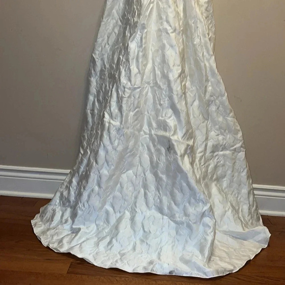 Galina Ivory Floral Print patterned  Wedding Gown Bridal Sleeveless Sz 4 - Picture 12 of 17